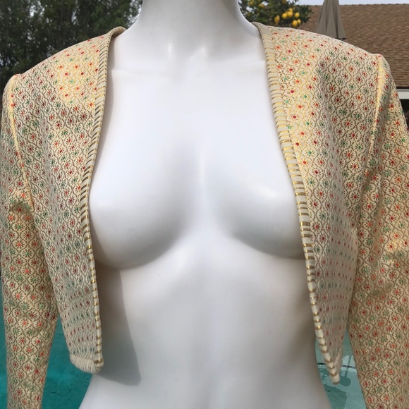COPY - Vintage Gold Blazer SzM - Picture 4 of 7